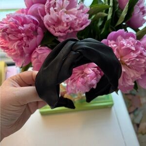 Black Knotted Headband
